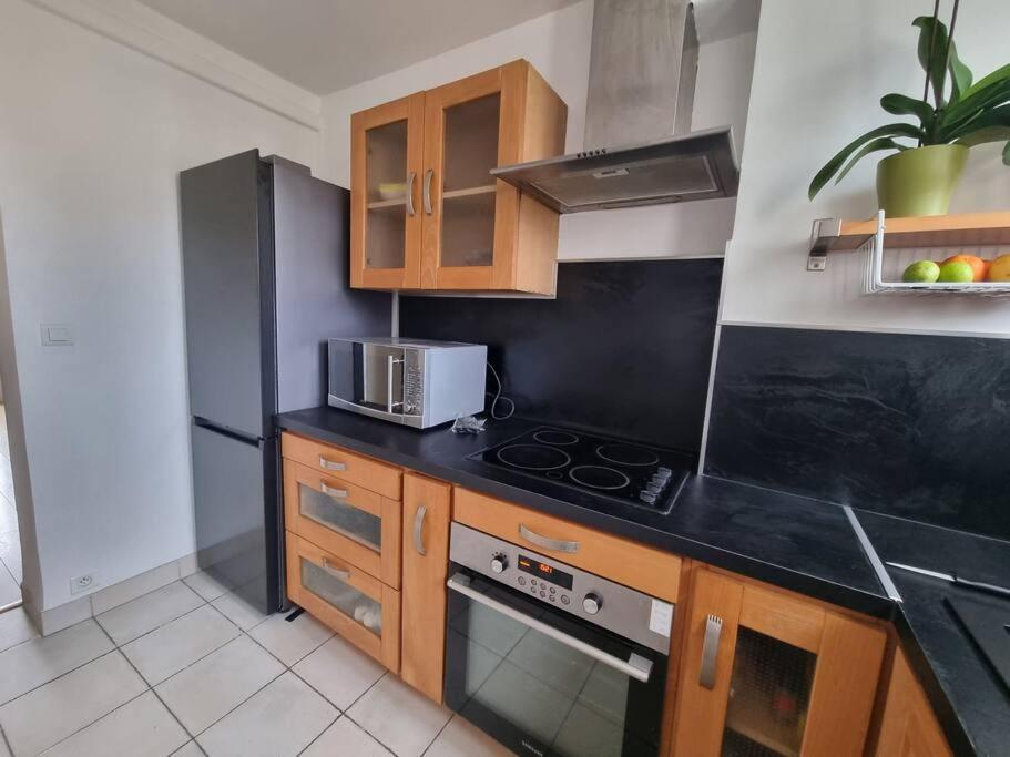 Appartement Cosy Proche Du Tram Montpellier Esterno foto